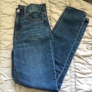 American Eagle Mom Jeans